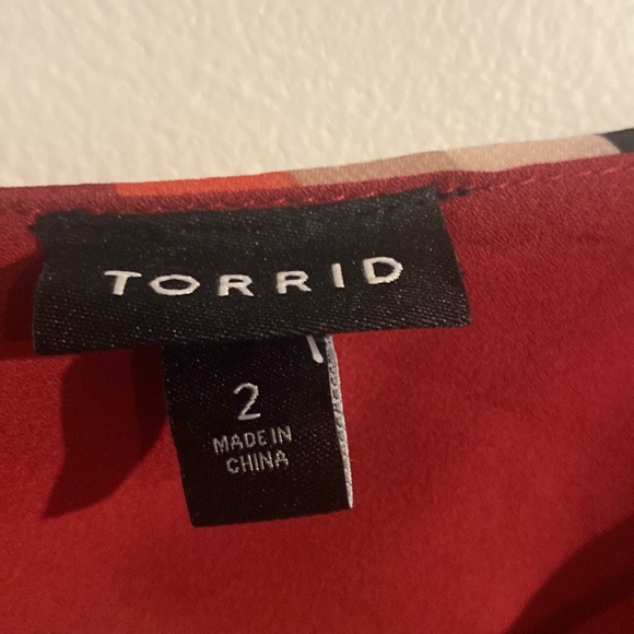 TORRID RAYON SLUB CAMI IN SIZE 2 - Picture 3 of 3